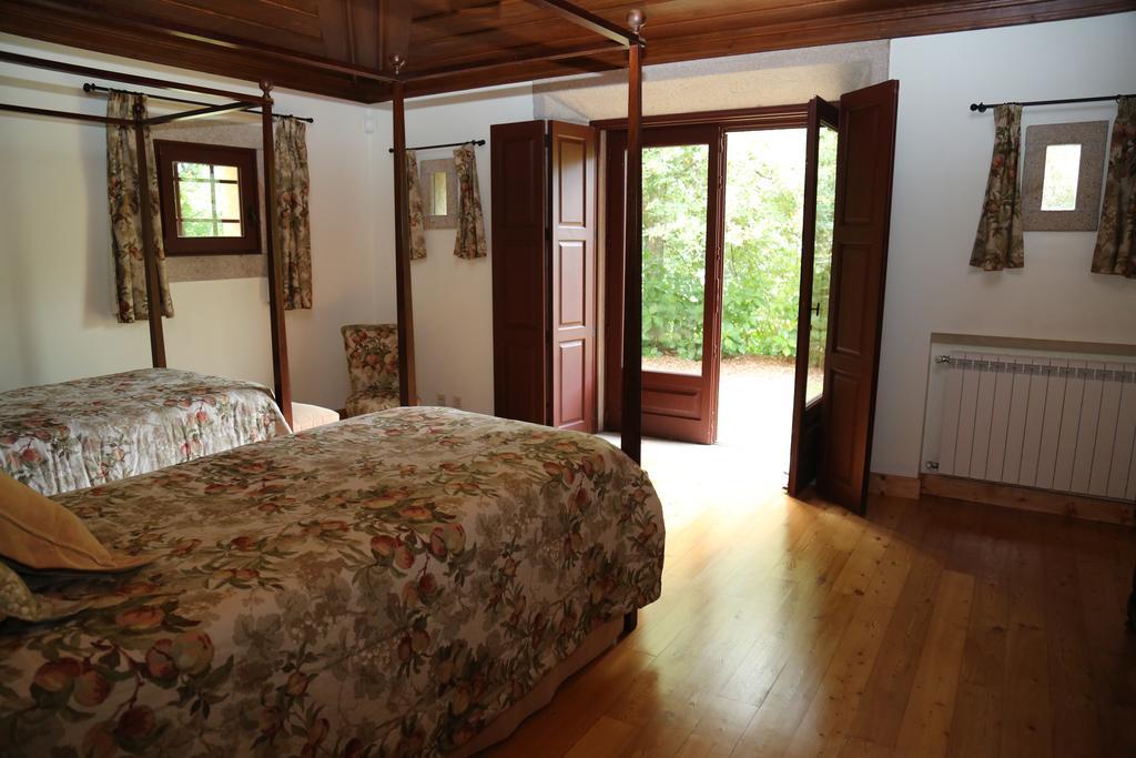 Quinta Dos Castanheiros Bed And Breakfast Ponte de Lima Habitación foto